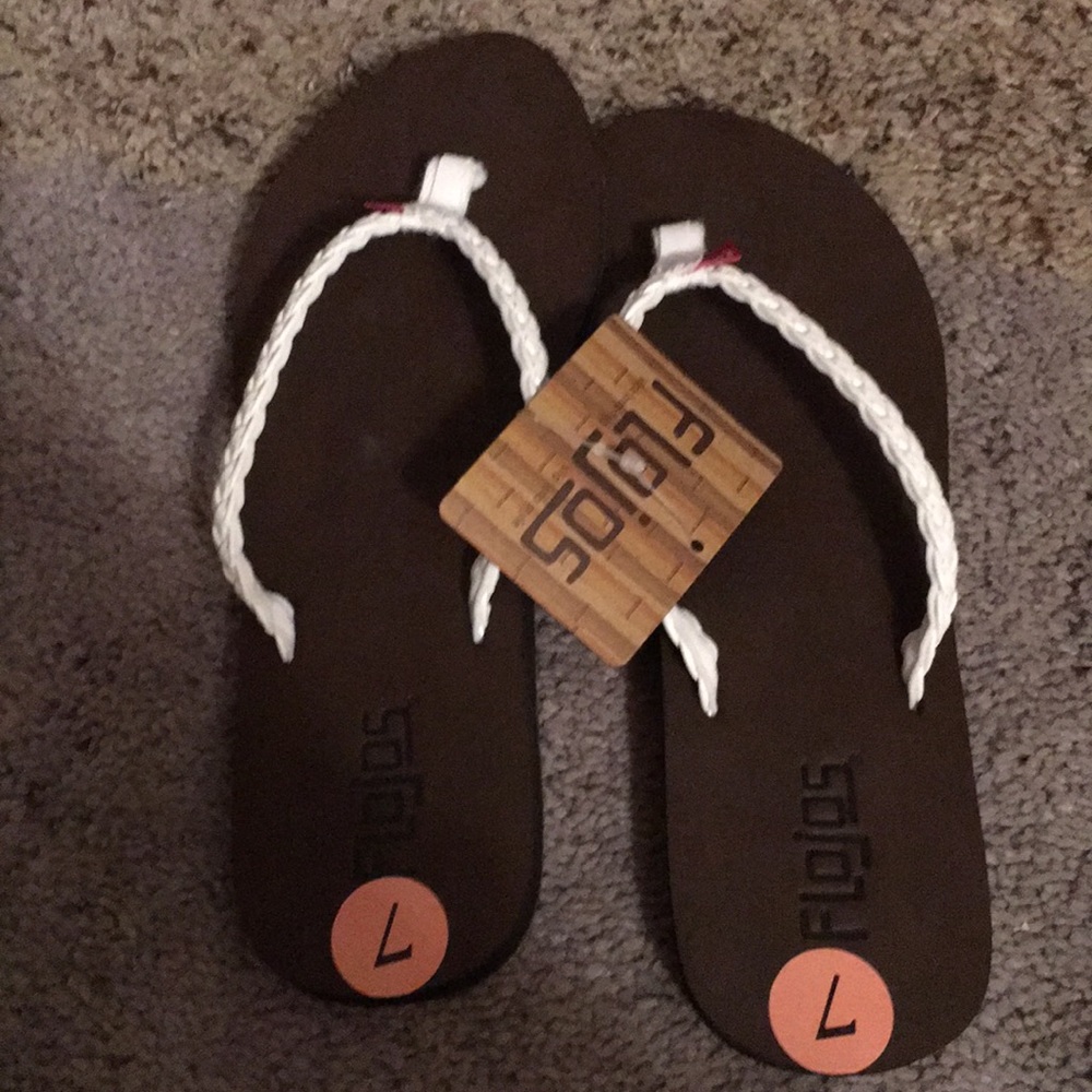 NWT Flip Flops